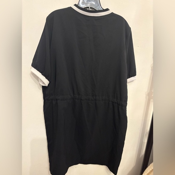 Reebok Black Dress with White Accent - Picture 4 of 5